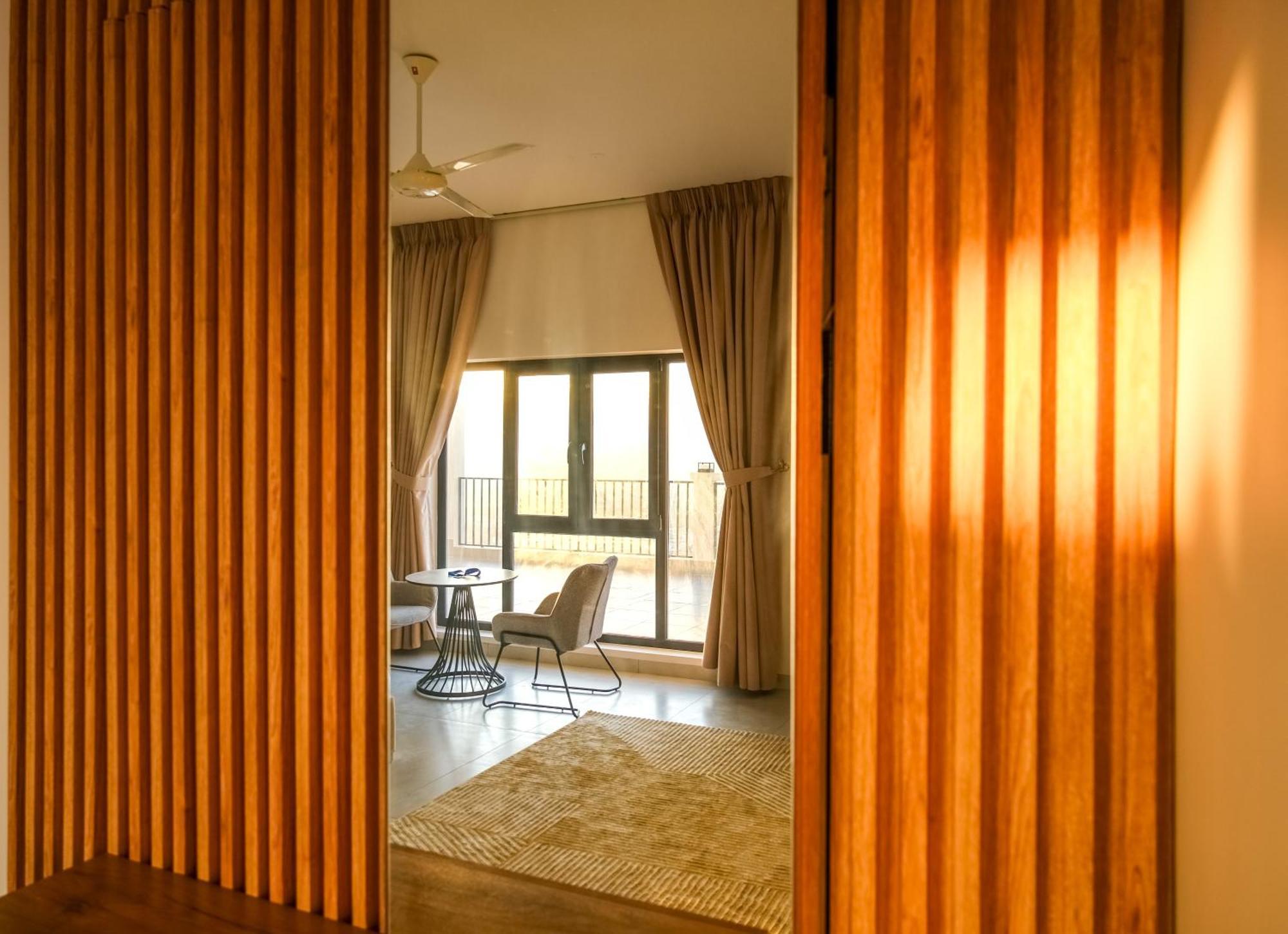 Sunset Sky Hotel Misfāh Екстериор снимка